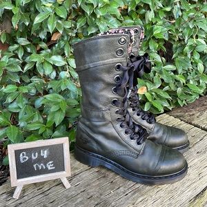 Dr Martens Triumph 1914 Black Floral Boots